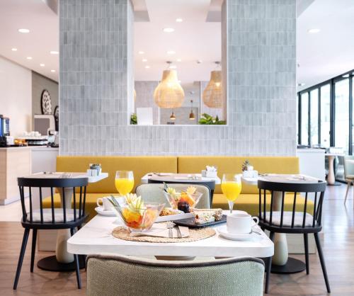 Imagen de los interiores del Hotel Malaga Alameda Centro Affiliated By Meliá. Foto 11