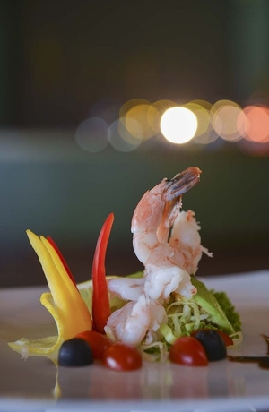 Imagen del bar/restaurante del Hotel Malahini Kuda Bandos Resort. Foto 5