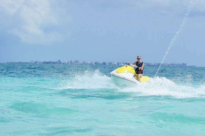 Imagen general del Hotel Malahini Kuda Bandos Resort. Foto 3