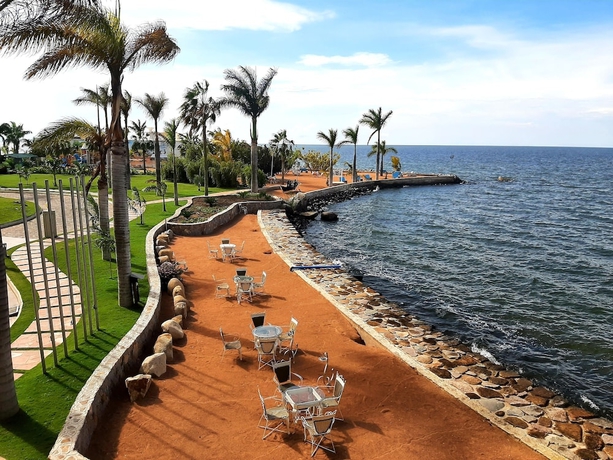 Imagen de la habitación del Hotel Malaika Beach Resort. Foto 11