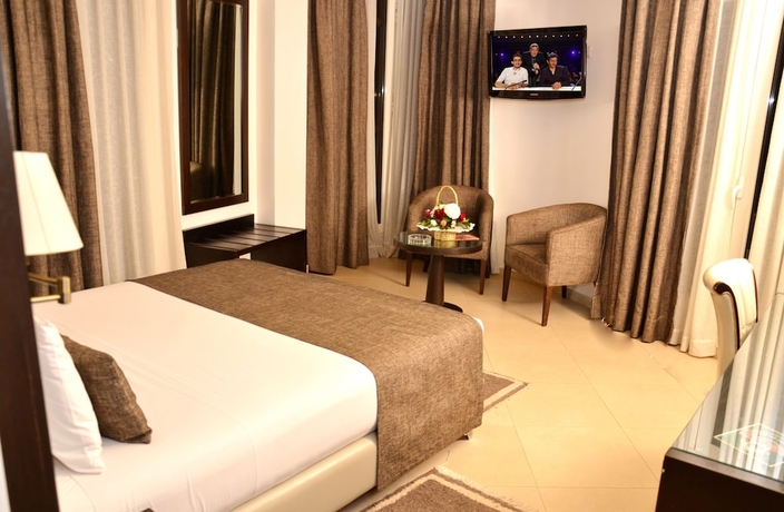 Imagen de la habitación del Hotel Malak. Foto 7