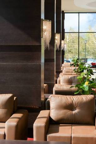 Imagen de los interiores del Hotel Malak Regency. Foto 11