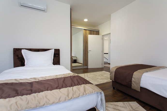 Imagen de la habitación del Hotel Malak Resort. Foto 10