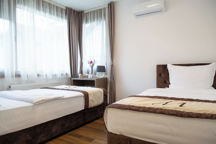 Imagen de la habitación del Hotel Malak Resort. Foto 16