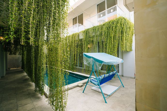 Imagen de la piscina del Hotel Malam Hari. Foto 20