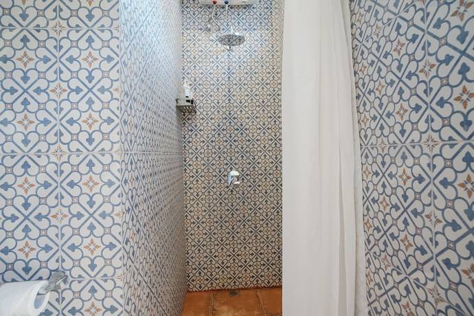 Imagen de la habitación del Hotel Malam Hari. Foto 18