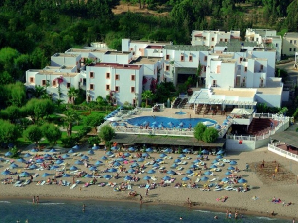 Imagen general del Hotel Malama Beach. Foto 4
