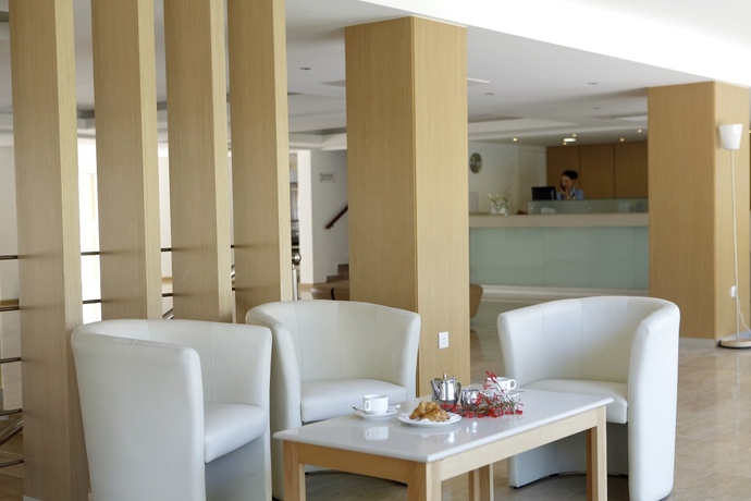 Imagen general del Hotel Malama Beach Holiday Village. Foto 12