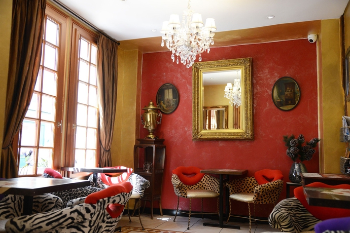 Imagen de los interiores del Hotel Malar. Foto 18