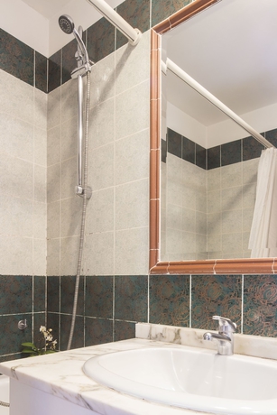 Imagen de la habitación del Hotel Malaspina. Foto 9