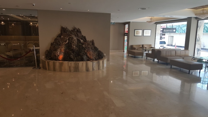 Imagen de los interiores del Hotel Malaysia. Foto 12