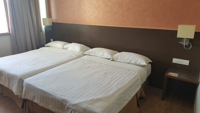 Imagen de la habitación del Hotel Malaysia. Foto 10