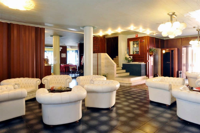 Imagen de los interiores del Hotel Malcesine. Foto 7