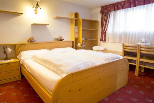 Imagen de la habitación del Hotel Malder, Soraga. Foto 6