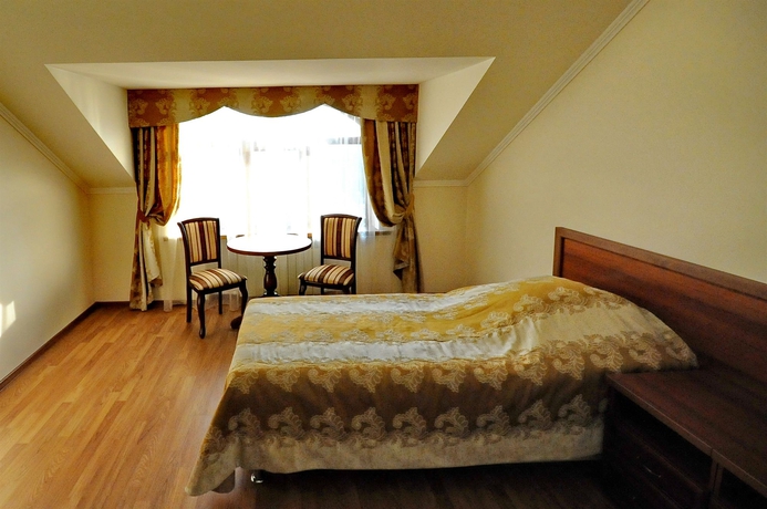 Imagen de la habitación del Hotel Maldini. Foto 7