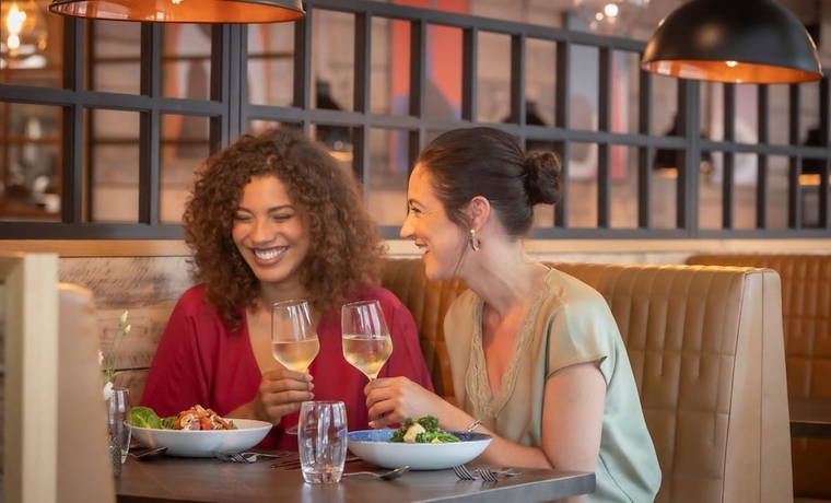 Imagen del bar/restaurante del Hotel Maldron Brighton City Centre. Foto 4