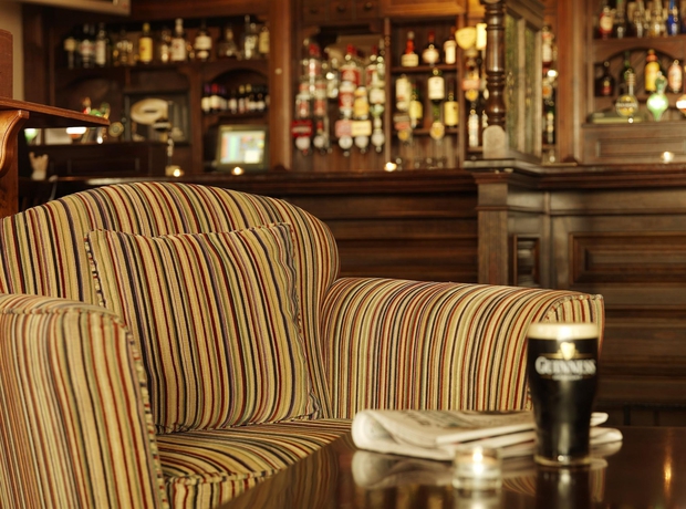 Imagen del bar/restaurante del Hotel Maldron , Oranmore Galway. Foto 3