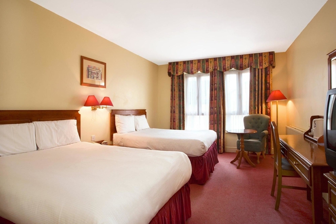 Imagen de la habitación del Hotel Maldron Pearse Street. Foto 4