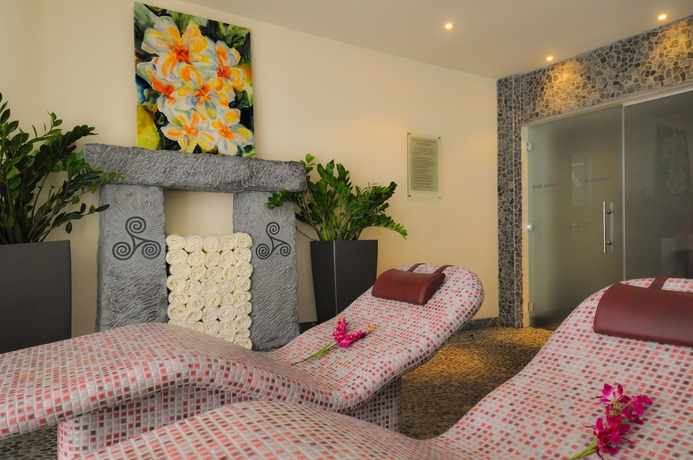 Imagen de la piscina del Hotel Maldron Sandy Road Galway. Foto 13