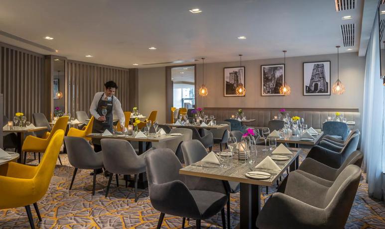 Imagen del bar/restaurante del Hotel Maldron Southmall. Foto 4