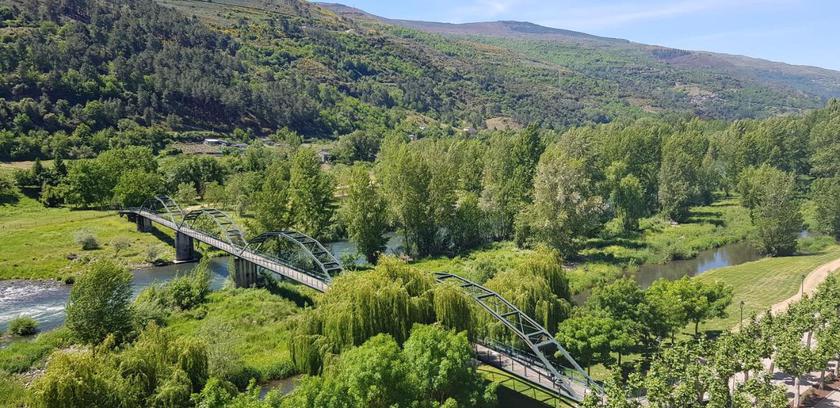 Imagen de los exteriores del Hotel Malecon. Foto 10