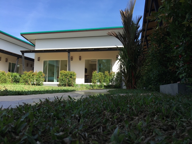 Imagen de los exteriores del Hotel Malee Sirin Old Town Resort. Foto 15