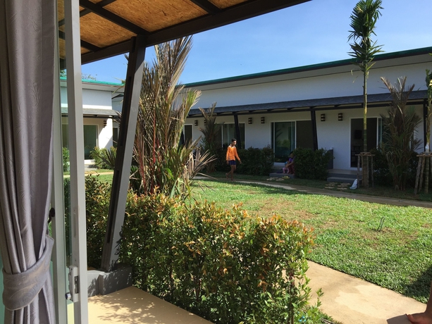 Imagen de los exteriores del Hotel Malee Sirin Old Town Resort. Foto 16