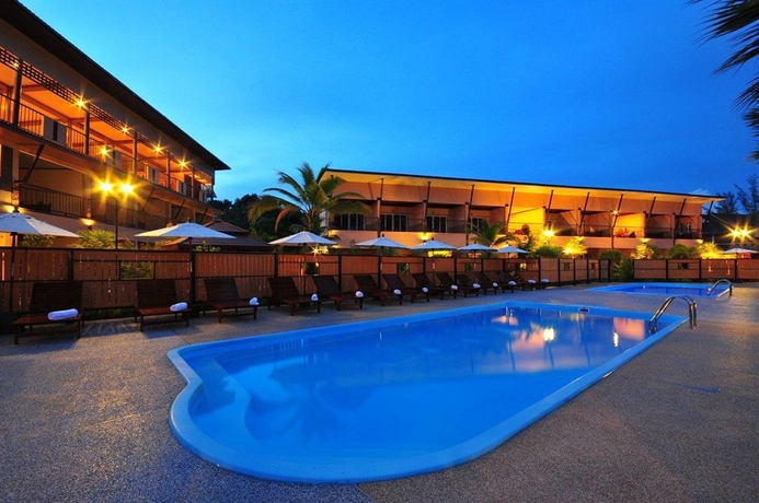 Imagen de la piscina del Hotel Maleedee Bay Resort. Foto 8