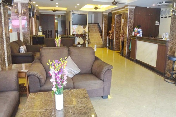 Imagen de los interiores del Hotel Maleez Lodge and Restaurant. Foto 17