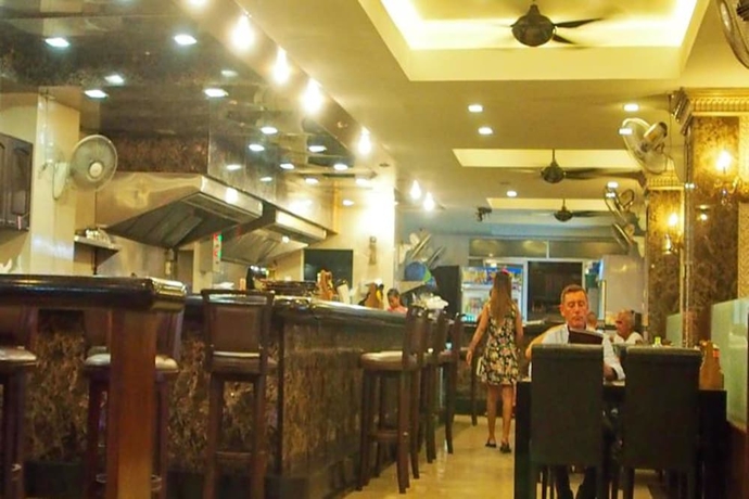 Imagen del bar/restaurante del Hotel Maleez Lodge and Restaurant. Foto 3