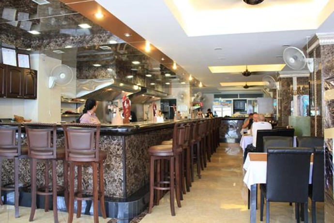 Imagen del bar/restaurante del Hotel Maleez Lodge and Restaurant. Foto 4