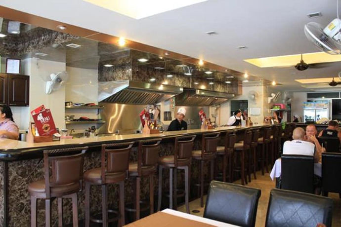 Imagen del bar/restaurante del Hotel Maleez Lodge and Restaurant. Foto 5