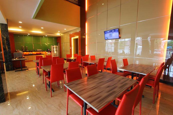 Imagen de los interiores del Hotel Maleosan Inn manado. Foto 7