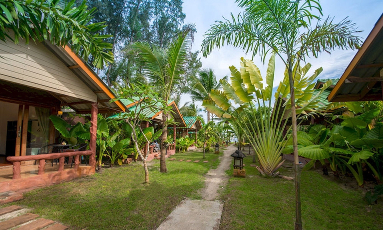 Imagen de la habitación del Hotel Mali Resort Pattaya Beach Koh Lipe. Foto 4