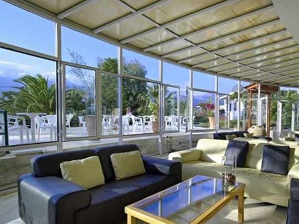 Imagen general del Hotel Malia Bay Beach and Bungalows. Foto 4