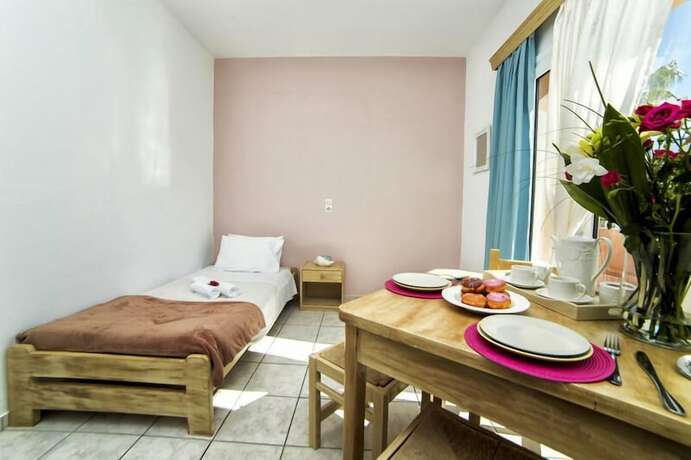 Imagen de la habitación del Hotel Malia Central. Foto 18