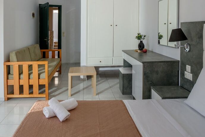 Imagen general del Hotel Malia Energy by Estia. Foto 11