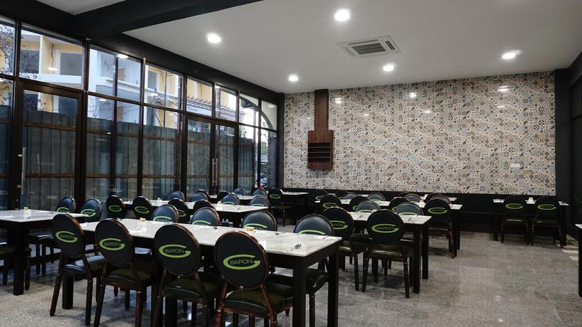 Imagen de los interiores del Hotel Malibest Resort. Foto 11