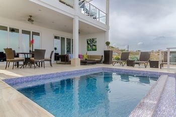 Imagen de la piscina del Hotel Malibu At Pacific Marlin. Foto 7