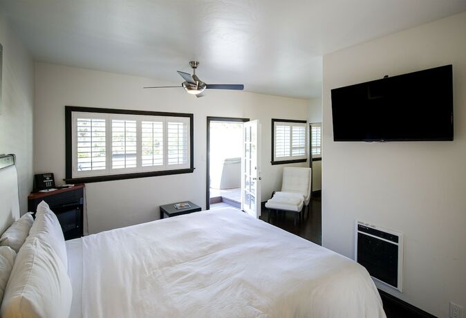 Imagen de la habitación del Hotel Malibu Country Inn. Foto 17