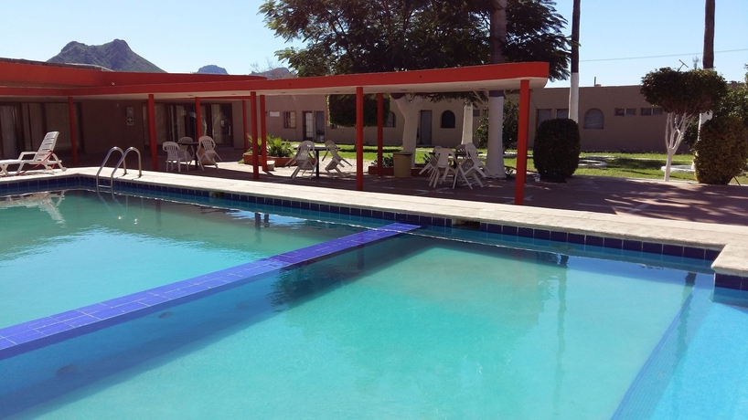 Imagen de la piscina del Hotel Malibu Guaymas. Foto 17