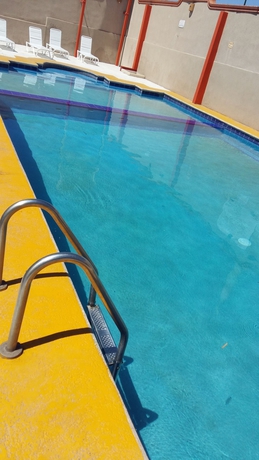 Imagen de la piscina del Hotel Malibu Guaymas. Foto 18