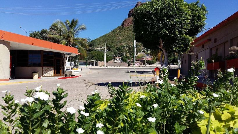Imagen de los exteriores del Hotel Malibu Guaymas. Foto 12