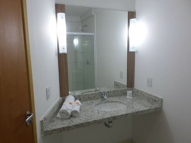 Imagen de la habitación del Hotel Malibu Inn, Campinas. Foto 32