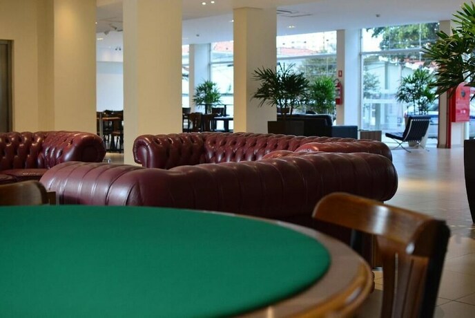 Imagen de los interiores del Hotel Malibu Inn, Campinas. Foto 37