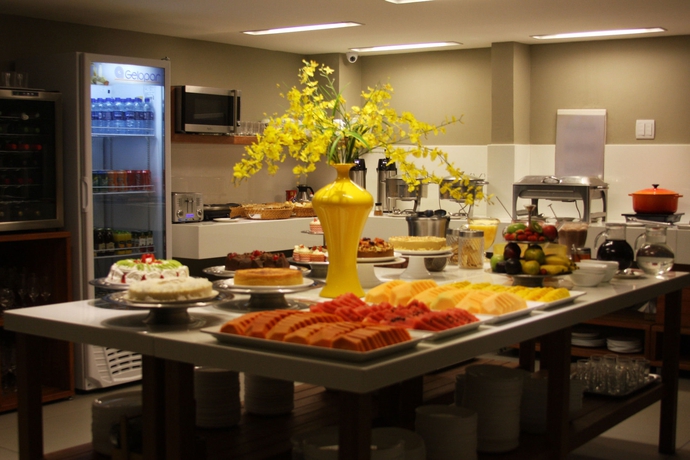 Imagen del bar/restaurante del Hotel Malibu Plaza. Foto 4