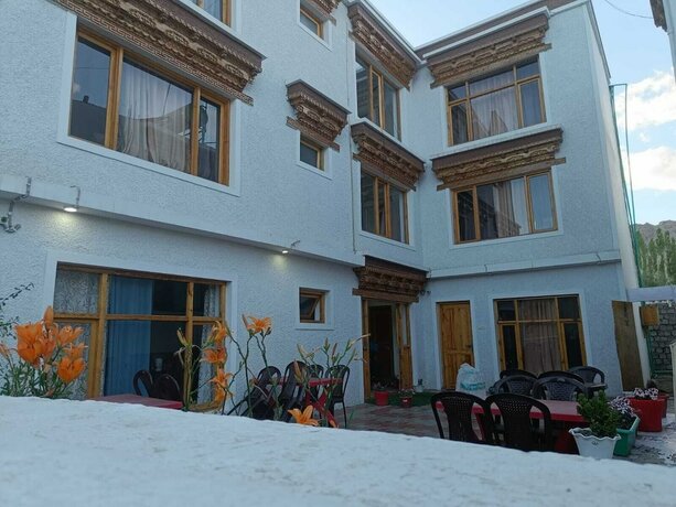 Imagen general del Hotel Malik Residency. Foto 3