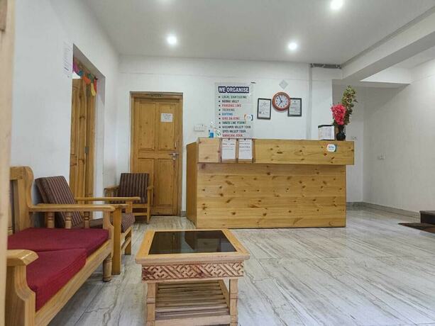 Imagen general del Hotel Malik Residency. Foto 8