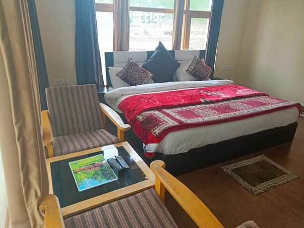 Imagen general del Hotel Malik Residency. Foto 15