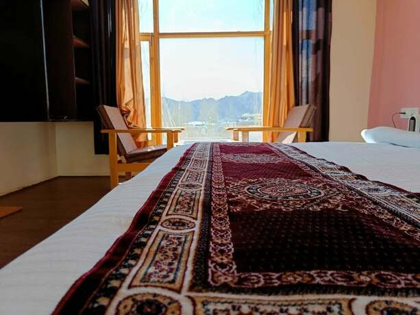Imagen general del Hotel Malik Residency. Foto 16